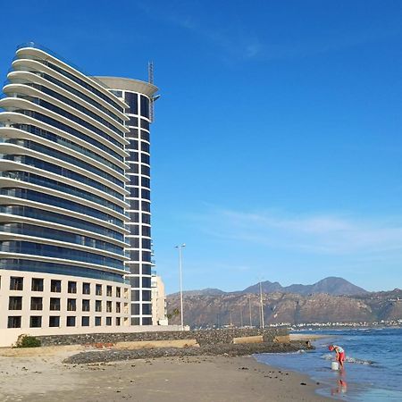 Loddey'S Self Catering Apartments - By Beach Collection Strand Dış mekan fotoğraf