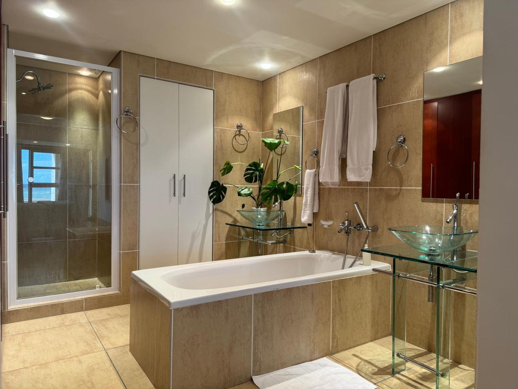 Loddey'S Self Catering Apartments - By Beach Collection Strand Dış mekan fotoğraf